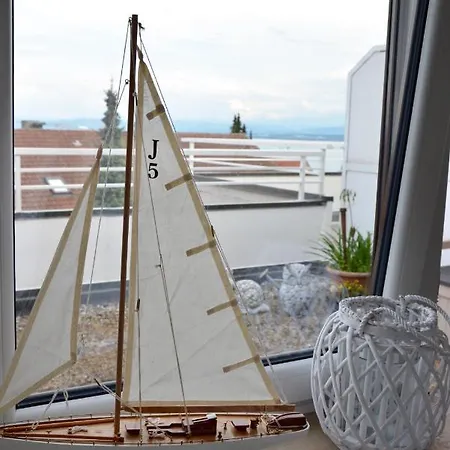 Lakeview Penthouse Apartamento