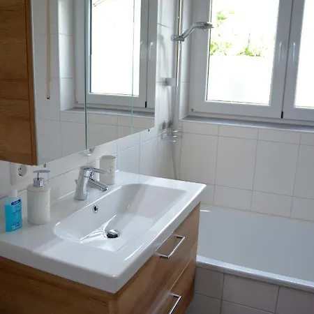 Lakeview Penthouse 公寓